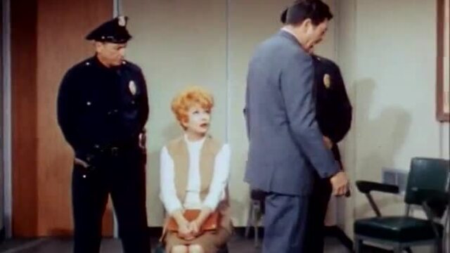 The Lucy Show - S5E19: Lucy Meets The Law