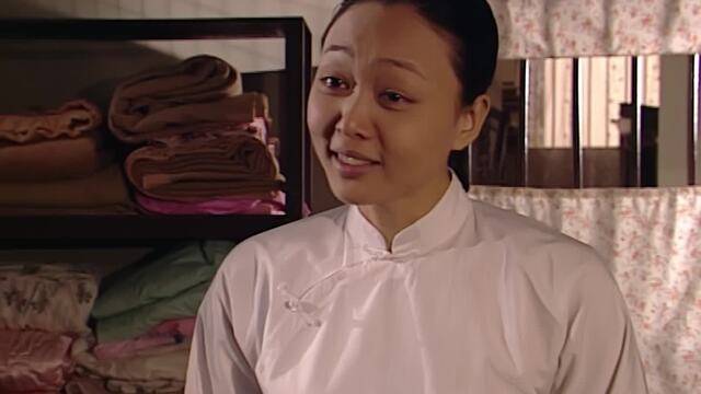 Madame Chen plays along