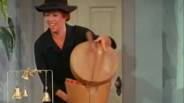 The Lucy Show - S5E07: Lucy Gets a Roommate