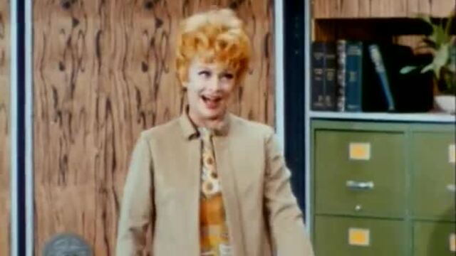 The Lucy Show - S6E03: Lucy and the French Movie Star