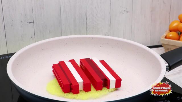 LEGO Scrambled Eggs And Wooden Toast | Creative Breakfast