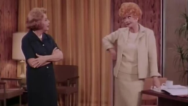 The Lucy Show - S5E15: Viv Visits Lucy