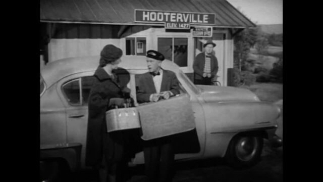 Petticoat Junction - S1E13: A Night at the Hooterville Hotel