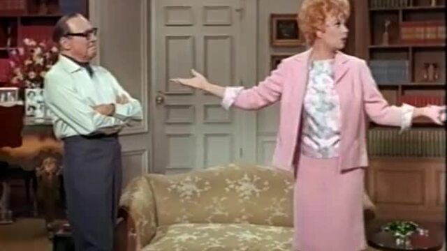 The Lucy Show - S6E06: Lucy Gets Jack Benny's Account